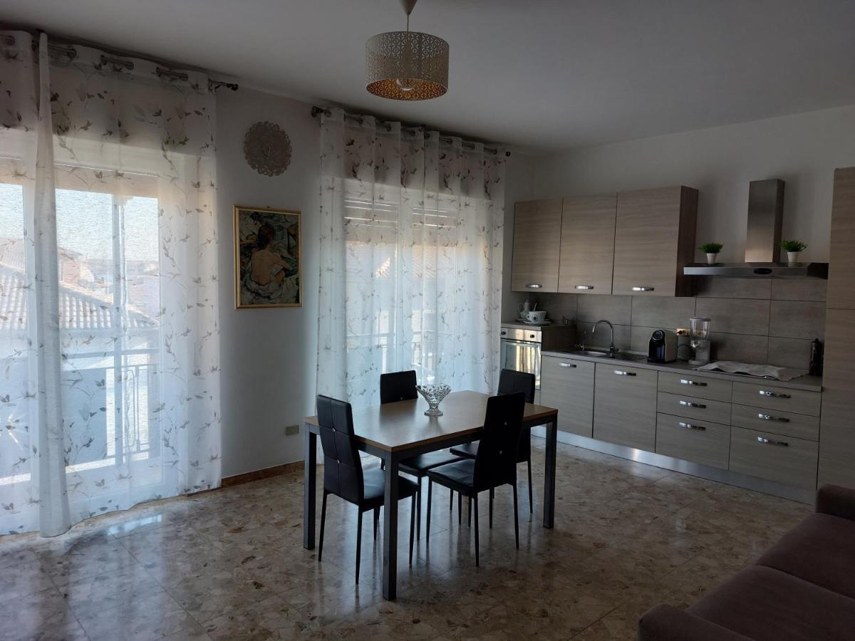 Casa Marinella Apartment San Giovanni Lupatoto Bagian luar foto