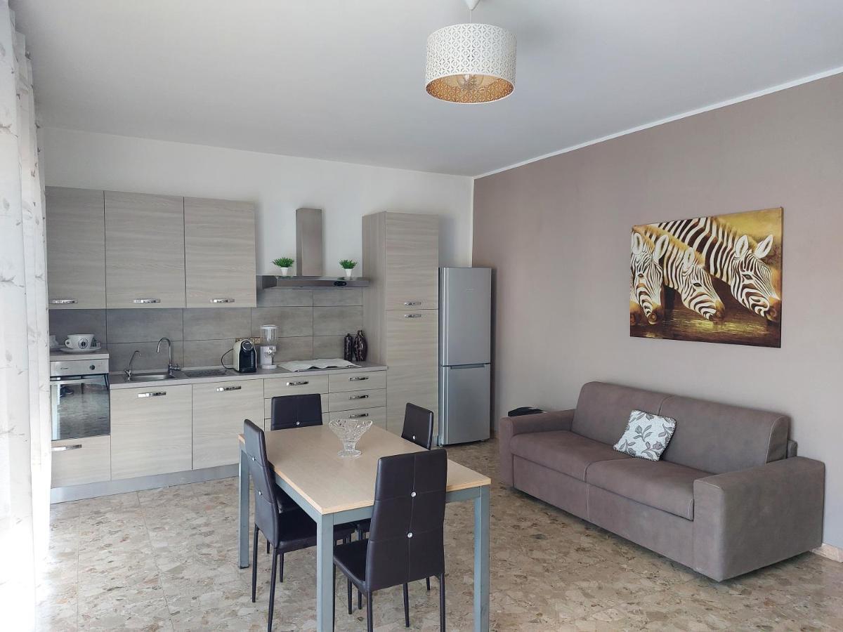 Casa Marinella Apartment San Giovanni Lupatoto Bagian luar foto