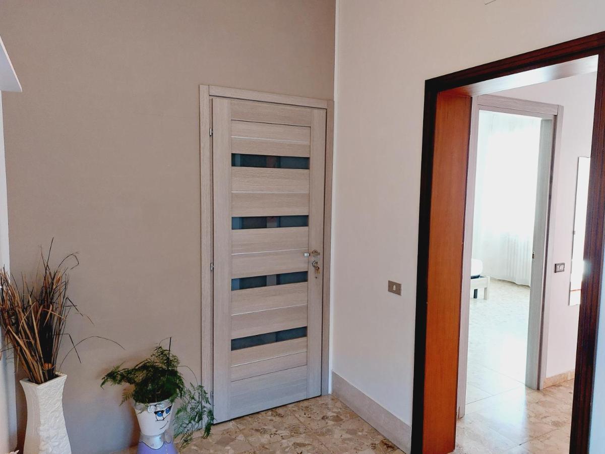 Casa Marinella Apartment San Giovanni Lupatoto Bagian luar foto
