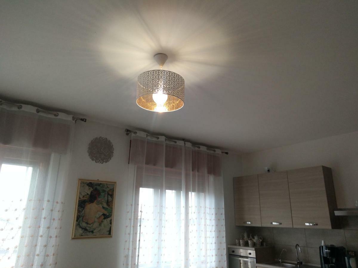 Casa Marinella Apartment San Giovanni Lupatoto Bagian luar foto